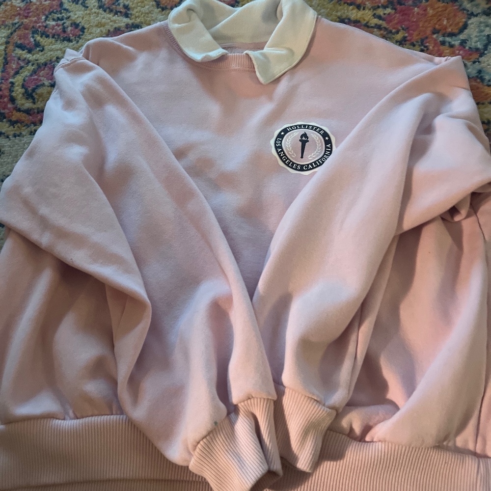 Woman’s swearshirt